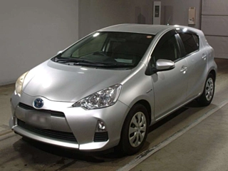 TOYOTA AQUA 2013