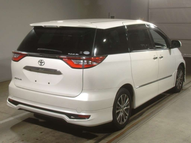 TOYOTA ESTIMA 2019