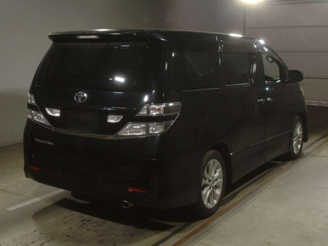 TOYOTA VELLFIRE 2010