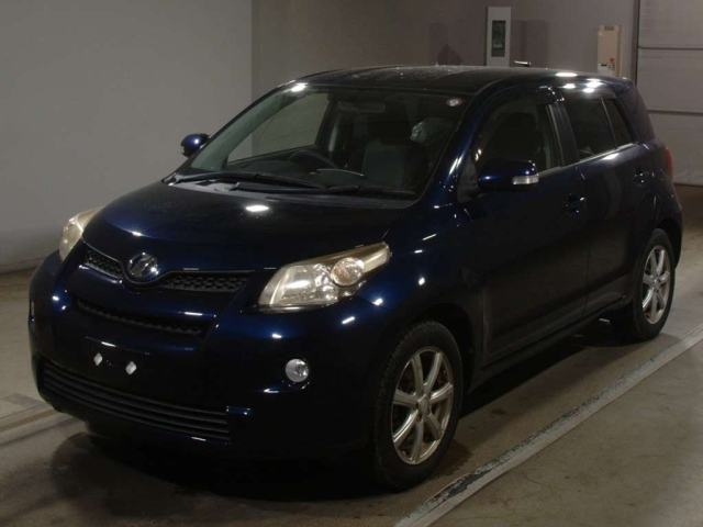 TOYOTA IST 2014