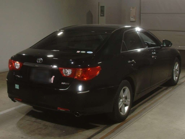 TOYOTA MARK X 2010