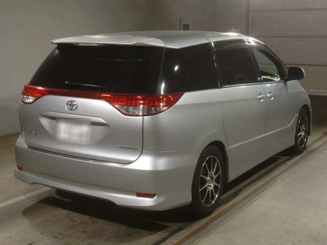 TOYOTA ESTIMA 2009