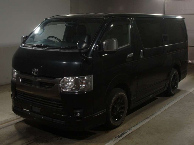TOYOTA HIACE VAN 2022