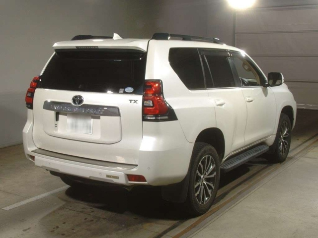 TOYOTA LAND CRUISER PRADO 2019