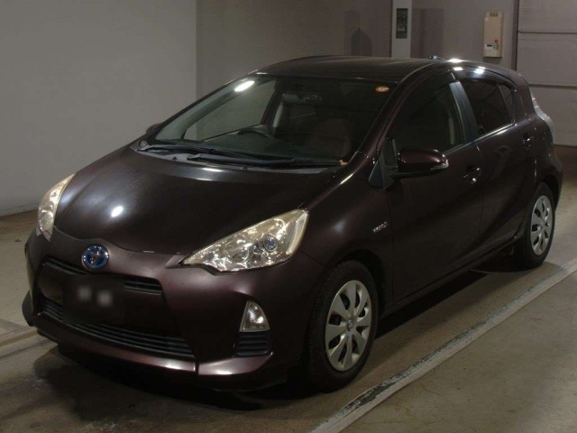 TOYOTA AQUA 2014