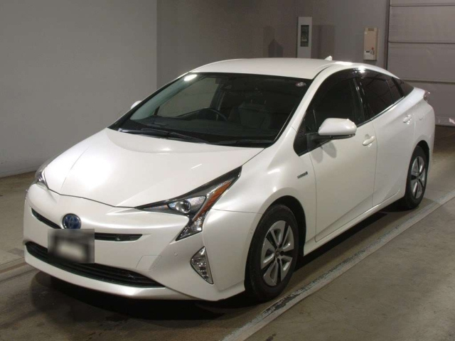 TOYOTA PRIUS 2018