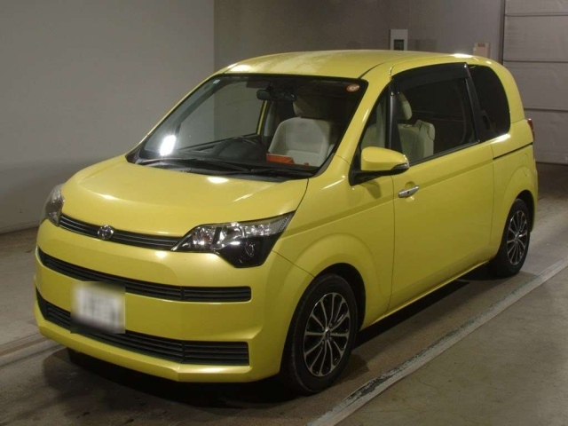 TOYOTA SPADE 2014
