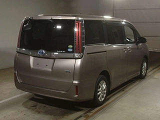 TOYOTA NOAH 2018