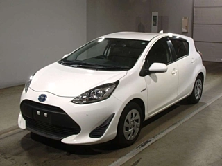 TOYOTA AQUA 2020