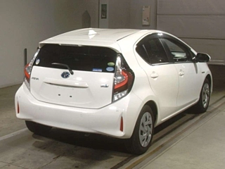 TOYOTA AQUA 2020