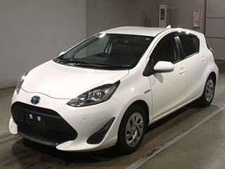 TOYOTA AQUA 2020