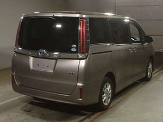 TOYOTA NOAH 2019