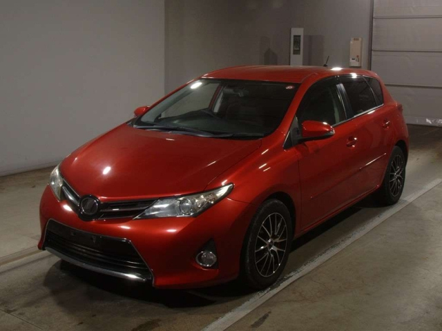 TOYOTA AURIS 2014