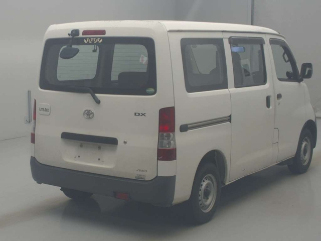 TOYOTA LITE ACE VAN 2013