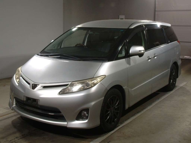 TOYOTA ESTIMA 2010