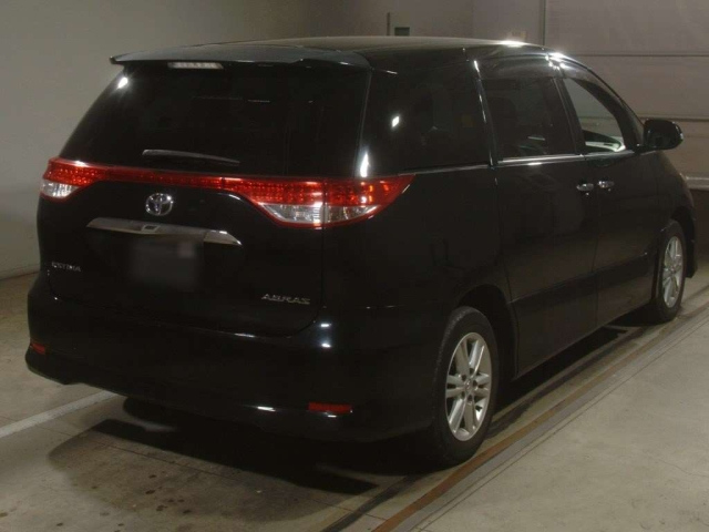 TOYOTA ESTIMA 2010