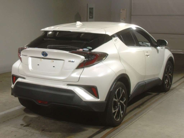TOYOTA C-HR 2017