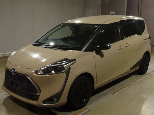 TOYOTA SIENTA 2021