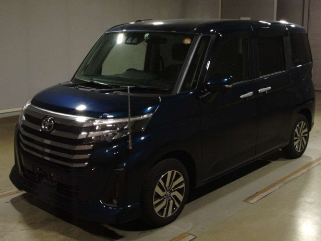TOYOTA ROOMY 2023