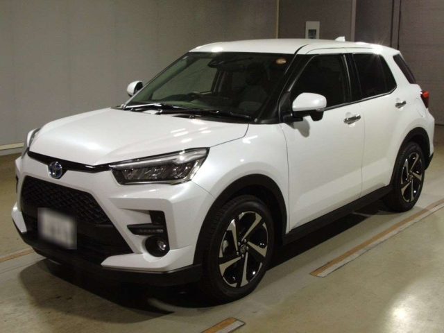 TOYOTA RAIZE 2025