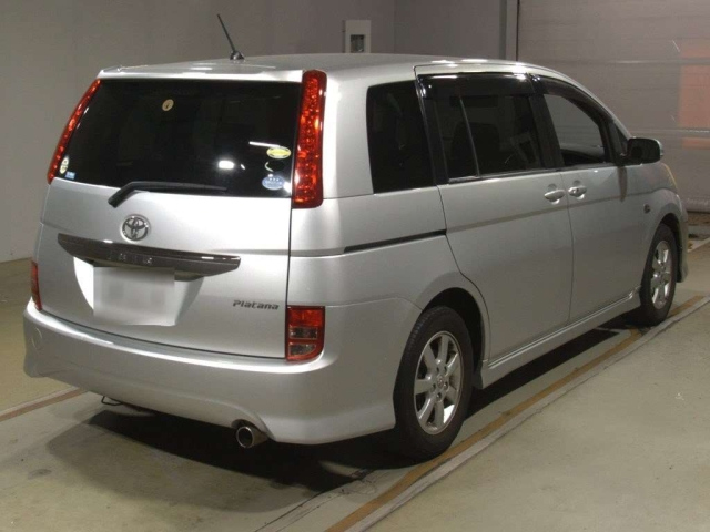 TOYOTA ISIS 2009