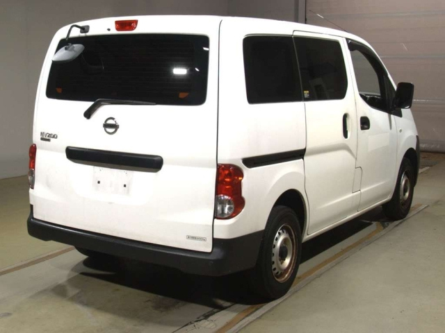 NISSAN NV200 2020