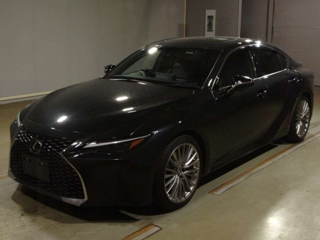 LEXUS IS 2023