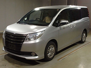 TOYOTA NOAH 2014