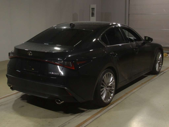 LEXUS IS 2023