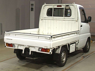 MITSUBISHI MINICAB TRUCK 2009