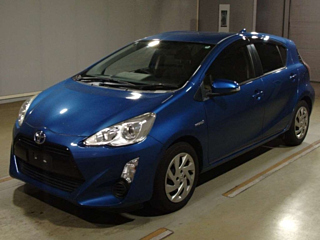 TOYOTA AQUA 2015