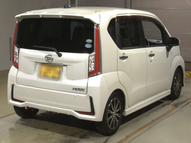 DAIHATSU MOVE 2014