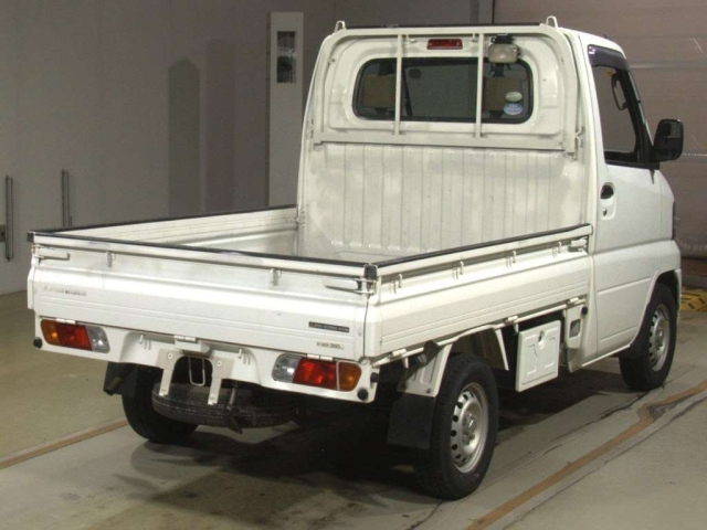 MITSUBISHI MINICAB TRUCK 2010