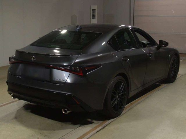 LEXUS IS 2022