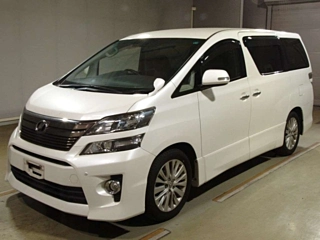 TOYOTA VELLFIRE 2013