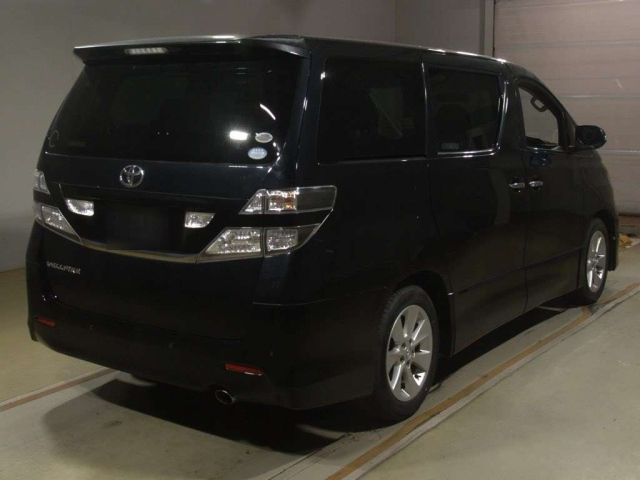 TOYOTA VELLFIRE 2010