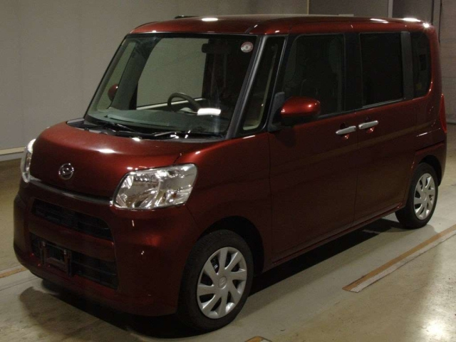 DAIHATSU TANTO 2018