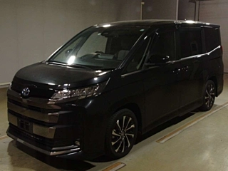 TOYOTA NOAH 2022