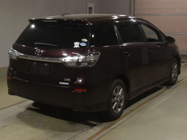 TOYOTA WISH 2014