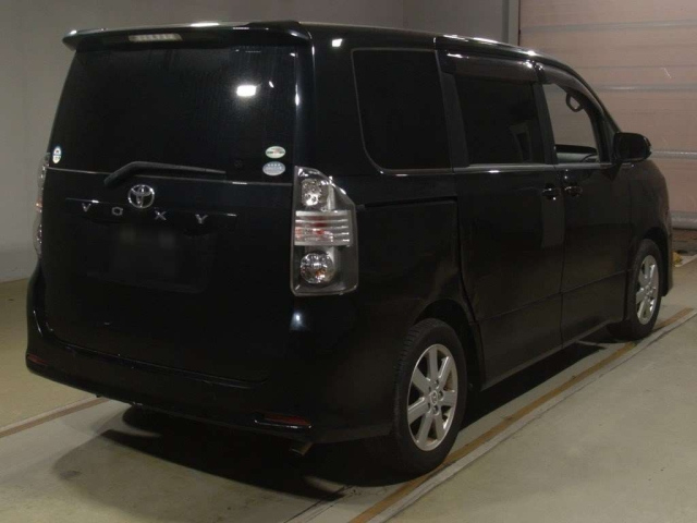 TOYOTA VOXY 2008