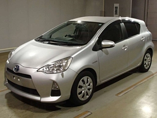 TOYOTA AQUA 2012