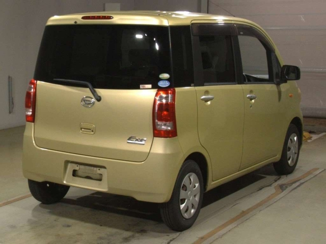DAIHATSU TANTO EXE 2010