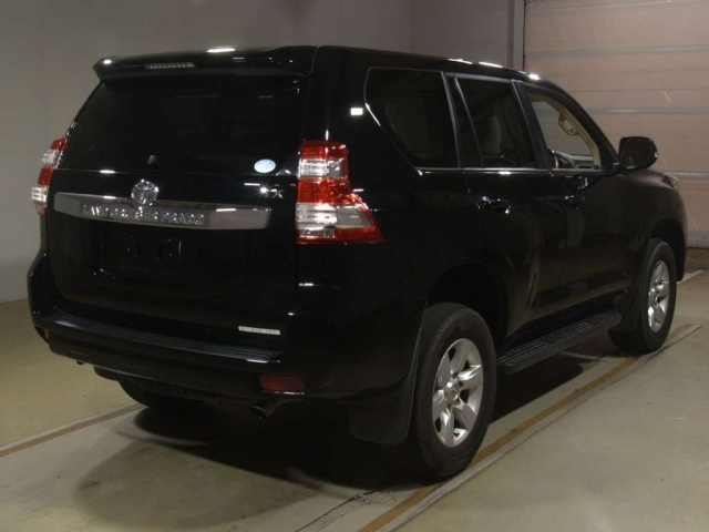 TOYOTA LAND CRUISER PRADO 2016