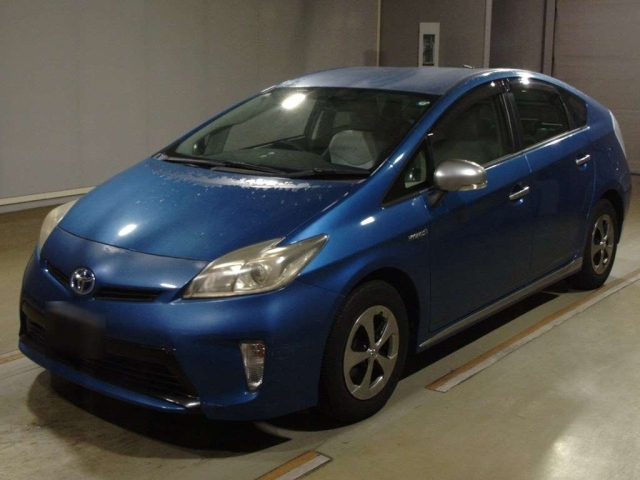 TOYOTA PRIUS 2013