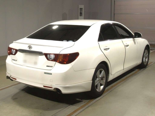 TOYOTA MARK X 2010