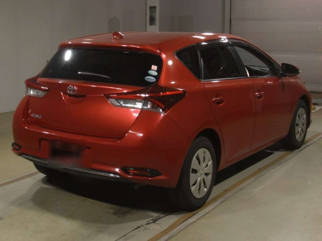 TOYOTA AURIS 2016