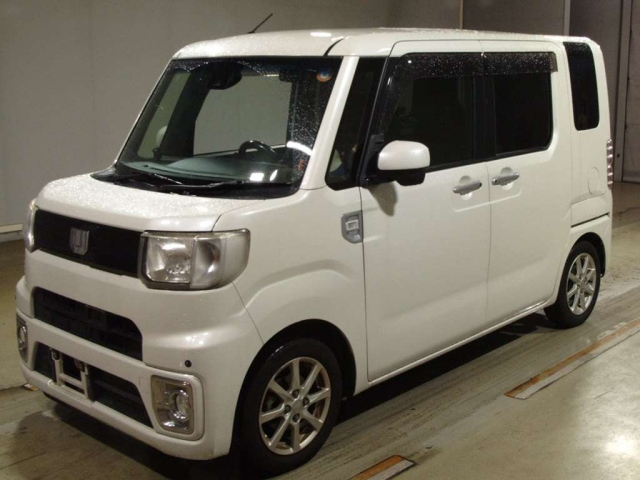 DAIHATSU WAKE 2017