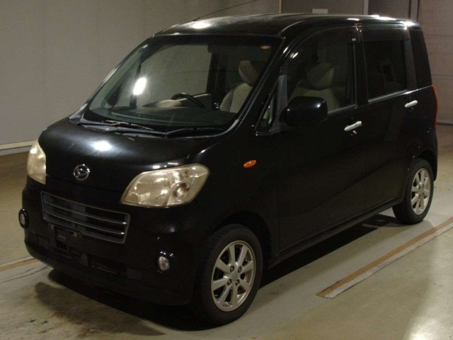 DAIHATSU TANTO EXE 2011