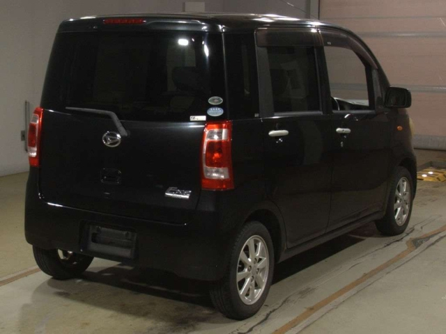 DAIHATSU TANTO EXE 2011