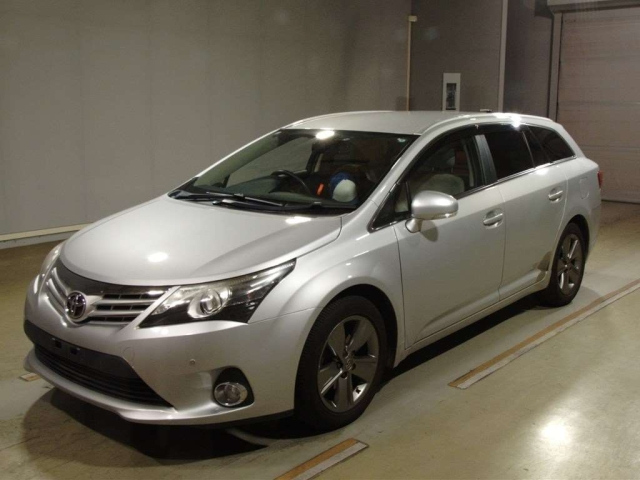TOYOTA AVENSIS WAGON 2014